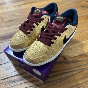 Nike Dunk low sb City of Cinema